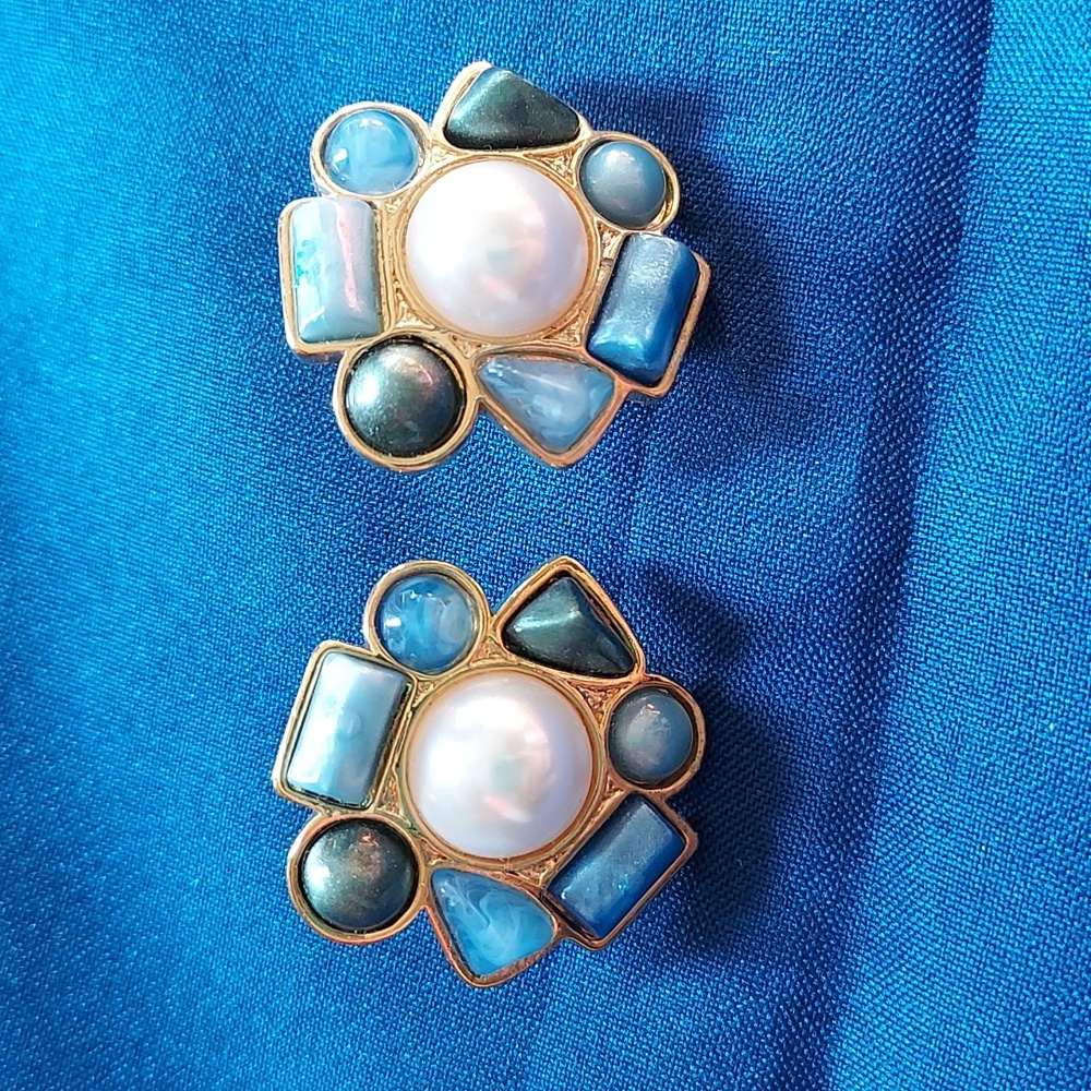 Vintage Statement earrings